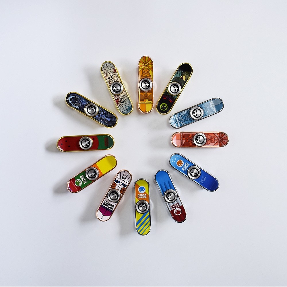 Skateboard Metal Fidget Spinner Skateboard Metal Fidget Spinner