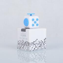 Mini Desktop Toy Relieves Stress Toy Anti Stress Cube Fidget Cube